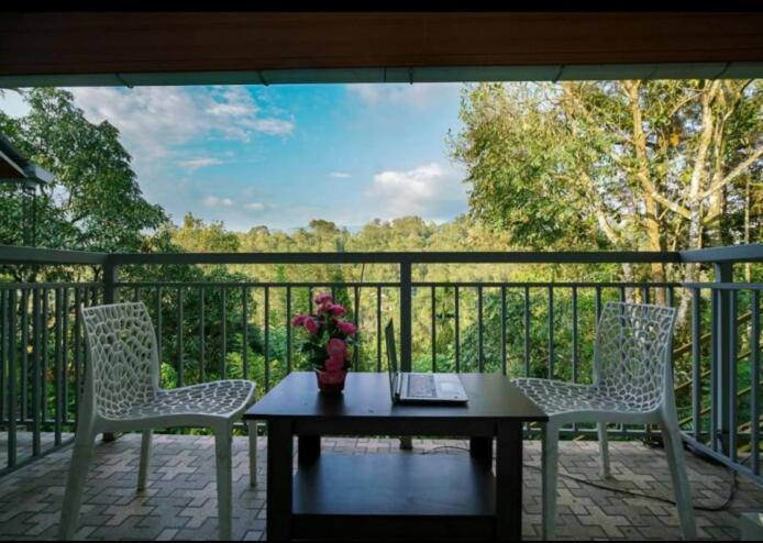 Munnar Minds Homestay Exterior foto